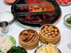 -卤校长老火锅(杨家坪直营店)
