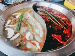 -三个四川人火锅(华联商厦店)