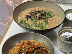 -粉观右江西鲜辣米粉(天地店)