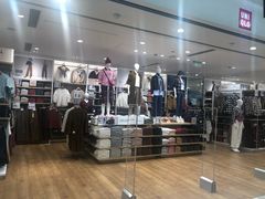 -优衣库(上海虹口龙之梦店)