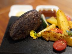 -Erman岩烧牛排(虹桥南丰城店)