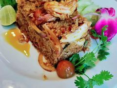 -Chom Cafe and Restaurant