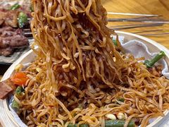 -黄小串·烤串海鲜涮牛肚(升龙广场店)