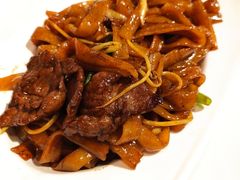 干炒牛河-稻香酒家·34年老字号·港式粤菜(汉街店)