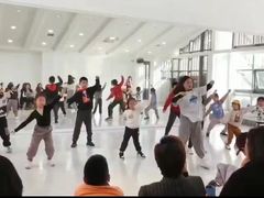 -西安小天鹅艺术团(曲江Alice店)