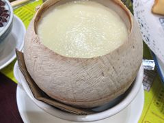 椰皇炖奶-民信老铺(华盖路店)
