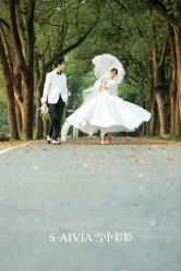 -雪中彩影婚纱摄影·微光艺术中心