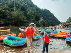 -安吉龙王山峡谷漂流