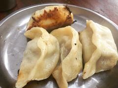 -黄阿姨锅贴大王(万航渡路店)