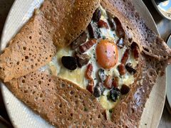 鸡蛋蘑菇熏肉荞麦可丽饼-RAC BAR(安福路店)