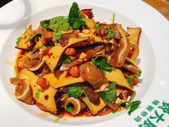 -费大厨辣椒炒肉(万家丽一店)