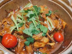 -古都历食南京菜·烤鸭·鸭血粉丝·汤包(南京博物院店)