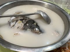 -雪湖煜辰鱼头老店(雪野湖店)
