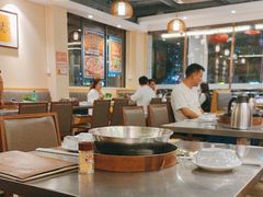 -胡须佬鸡煲四季火锅店(石厦西村直营店)