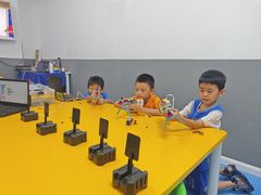 -童程童美·信息学竞赛·乐高机器人编程(萝岗校区)