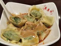 麻酱荠菜大馄饨-东泰祥生煎馆(陕西南路店)