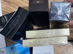 -中免(澳门机场免税店)