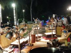 -亚龙湾喜来登·美景台大堂吧