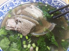 -丰登陕西水盆牛羊肉·泡馍