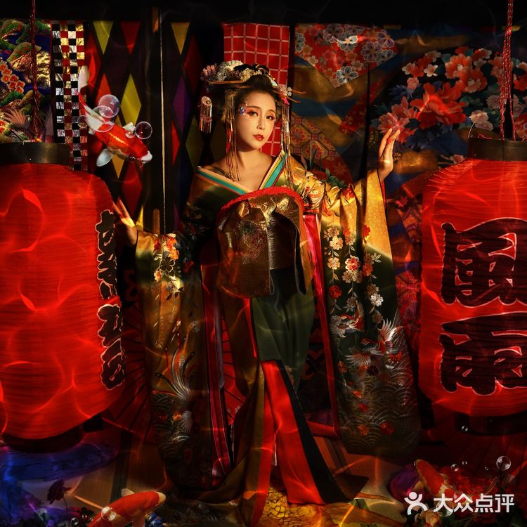 独家恶女花魁人鱼写真🌹|华丽到无法想象