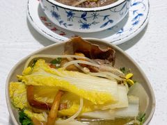 -九寨沟特色牦牛肉汤锅