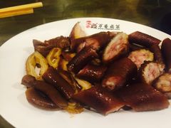 -老鼎万春卤菜(鹭湖宫8区店)