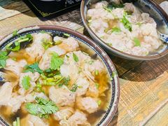 招牌野馄炖-老谢野馄饨(延安路店)