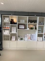 -JNK皮肤管理中心