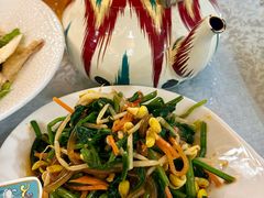 -汗腾格里·风味餐厅(新疆驻京办店)