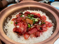 皇上皇腊味煲仔饭-啫响粤煲料理(万好大厦店)