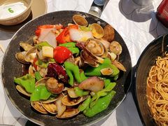 -巴厘龙虾·榜首油焖大虾(音乐学院·沿江酒馆店)