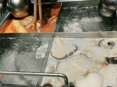 -海底捞火锅(金山百联店)