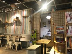 大堂-小时光咖啡馆(开森度假森林店)