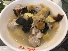 三鲜肉皮汤-侬佳蒸菜馆(听潮店)