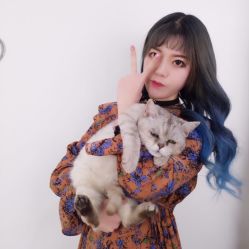 -你好时尚发型工作室