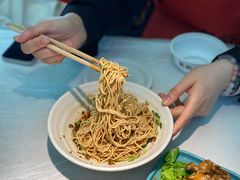 -肥肥虾庄·金牌油焖大虾(沙湖店)