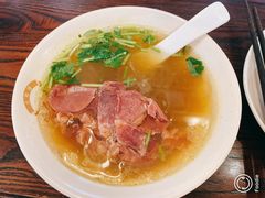 牛肉粉丝汤-哑巴生煎(临顿路店)