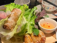 -大头虾越式风味餐厅(光明广场店)