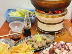 连州果园鸡-威邵鸡煲(西华路总店)