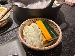 -三出山火锅(南京万象天地店)