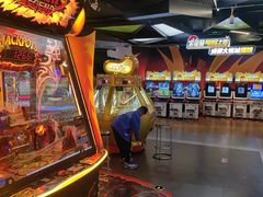 -星际传奇·蹦床海绵池·儿童乐园(大悦城店)