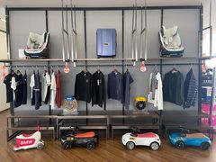 -宁波宝信宝马4S店(江北日湖店)