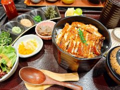 一鳗三吃-玄白·炭烤活鳗(上海首店)