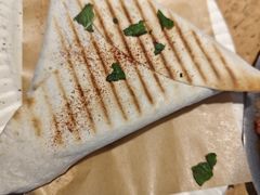 热压凤梨奶酪猪肉三角馅饼-野草莓自由市场