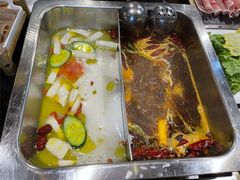-百年川椒重庆老火锅(光谷店)