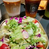 油泼面配咖啡☕简直聊咋咧！！