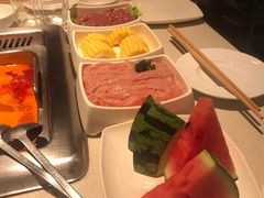 -海底捞火锅鲜切牛肉主题店(长寿路店)
