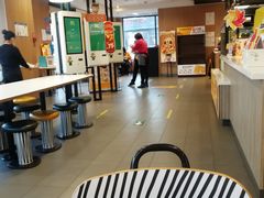 大堂-麦当劳(健德桥得来速店)