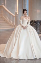 -Lady  Jane高端婚纱礼服馆