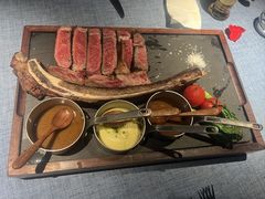 -弦月窗LUNETTE BY AMANDA(复兴路店)